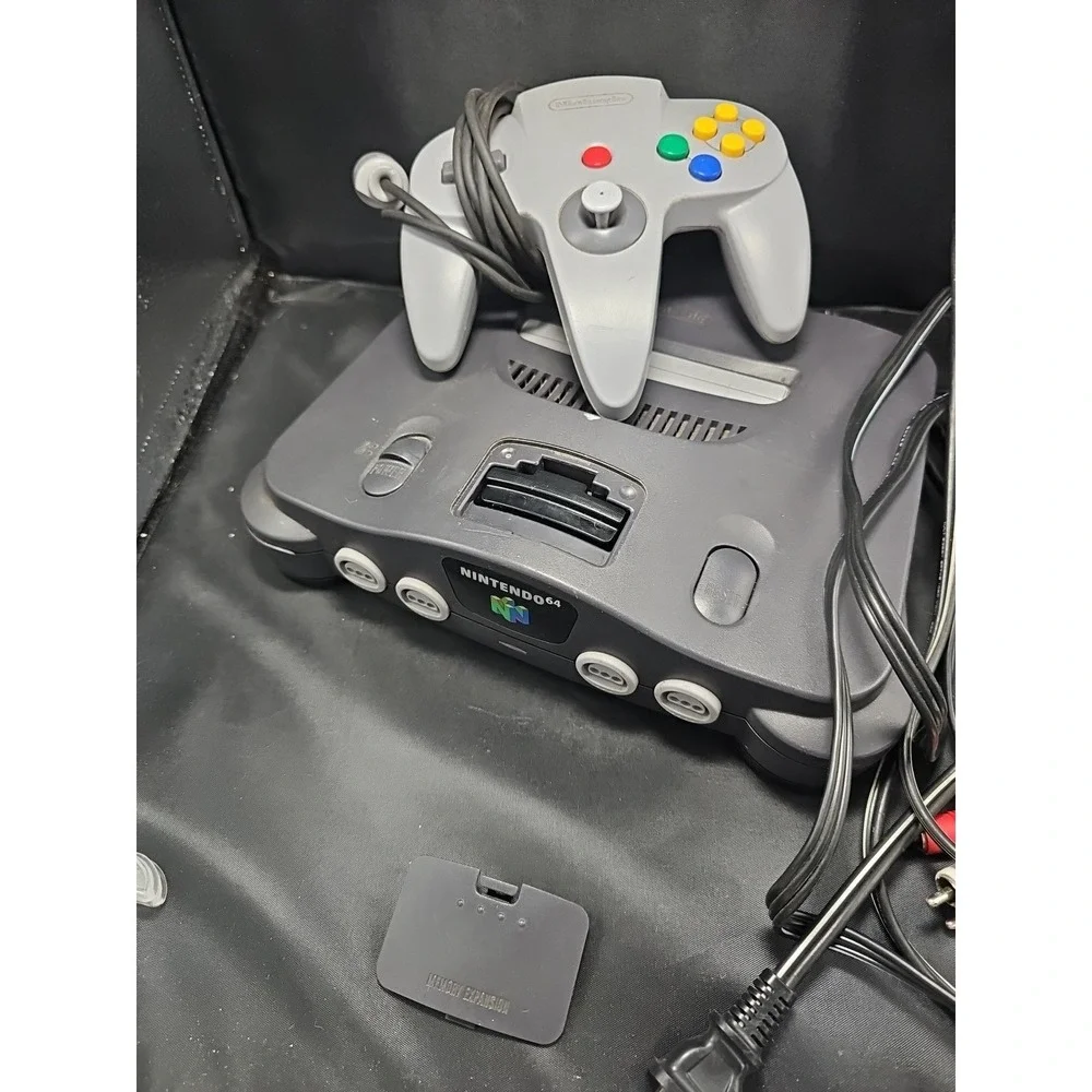 Nintendo 64 Console Bundle — 1 Controller, Power, AV